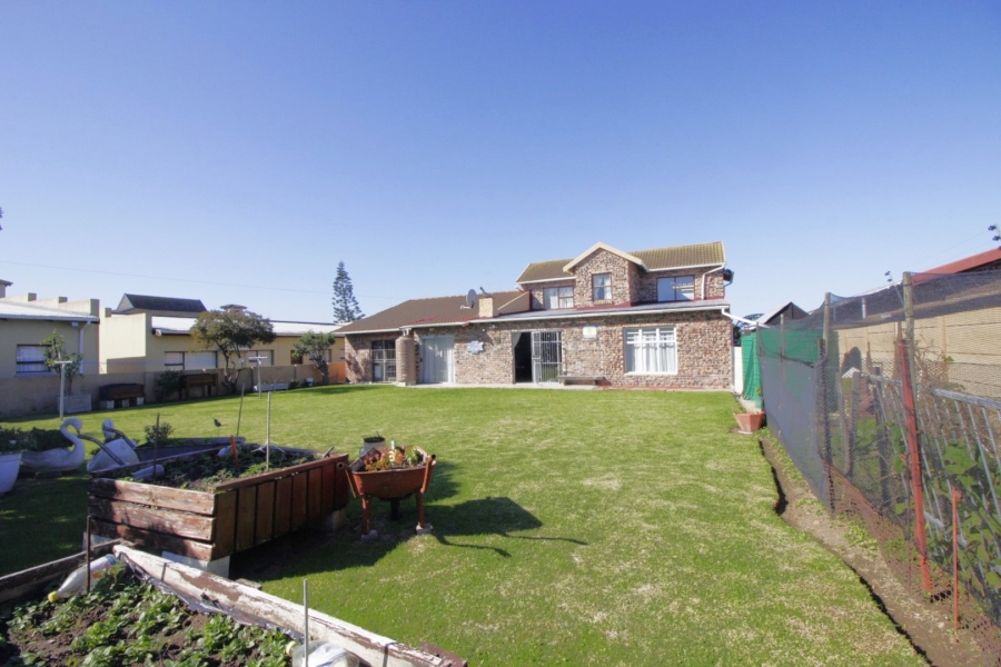 3 Bedroom Property for Sale in Wavecrest Eastern Cape